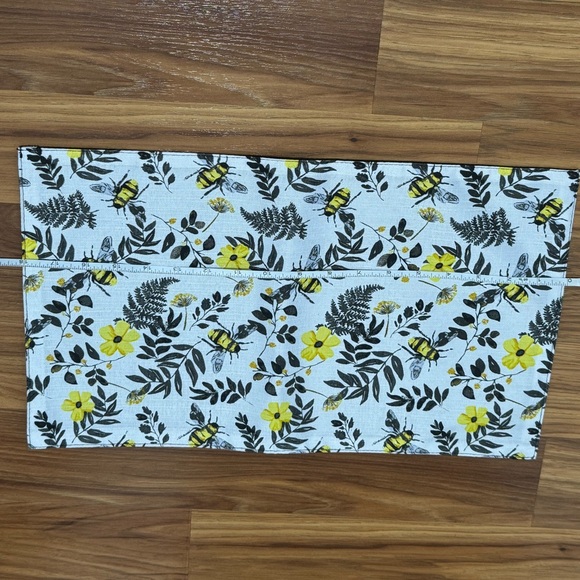 Yellow Floral + Bee Placemats (4) - Picture 8 of 10